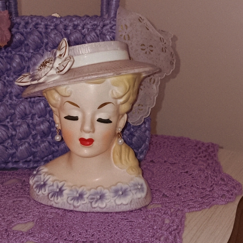 Rubens Original Japan Lady Head Vase #499 Blonde w/ Hat Flower Earrings Vintage